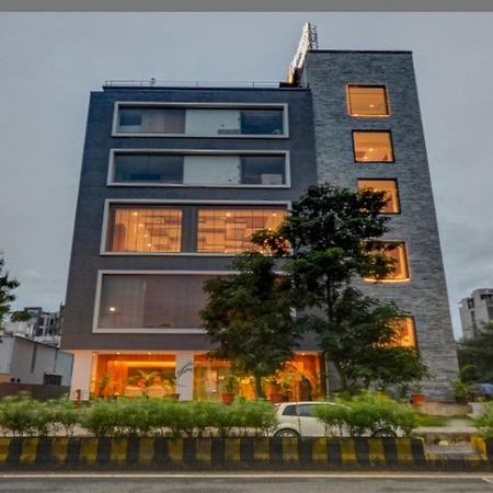 Pinnacle Grand Hotel Ahmedabad Exterior photo